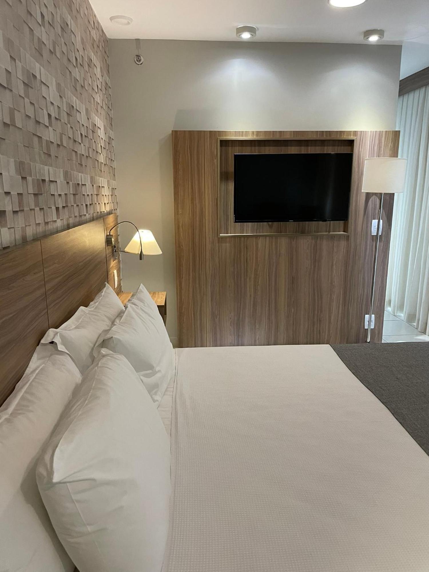 Promenade Fusion Itaguai Hotel Bagian luar foto